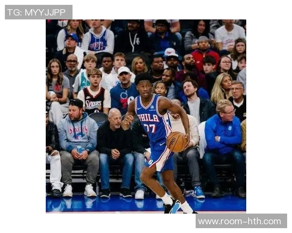 马克西精彩反击助攻恩比德空接暴扣替补席欢呼沸腾瞬间回顾 马克西精彩反击助攻恩比德空接暴扣替补席欢呼沸腾瞬间回顾