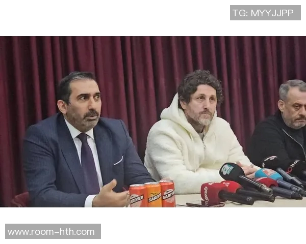 特拉布宗体育有意买断曼联门将奥纳纳转会费为5020万